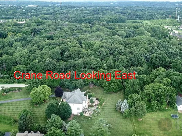 5N200 Crane Rd, Saint Charles, IL 60174