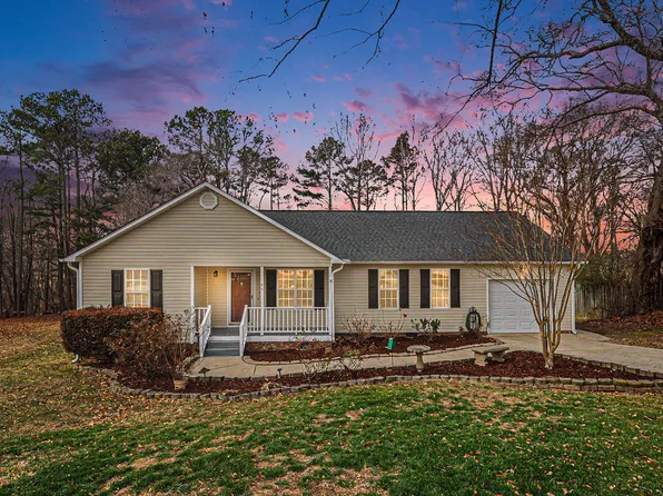 186 Turtle Point Dr, Fuquay Varina, NC 27526