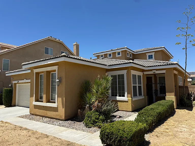 6109 W Avenue K9 — Photo 1