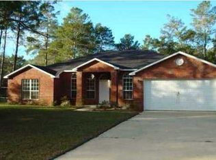 776 Waterview Cove Dr, Freeport, FL 32439