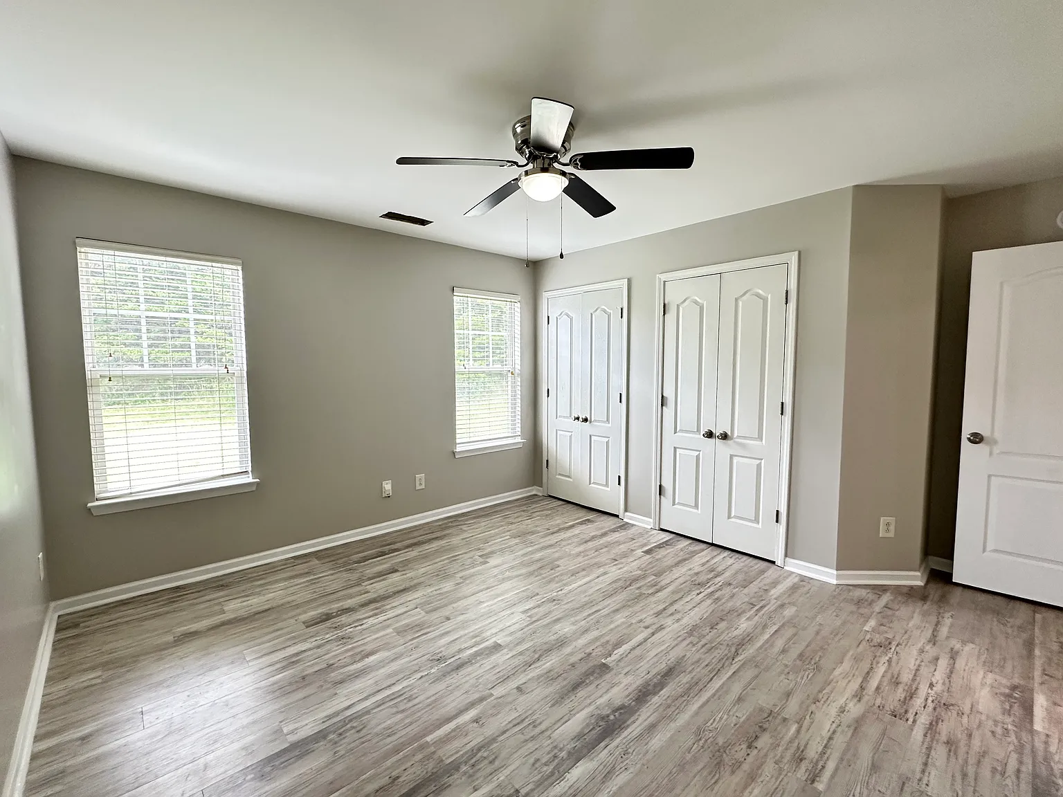 860 Raindrops Rd — Photo 4