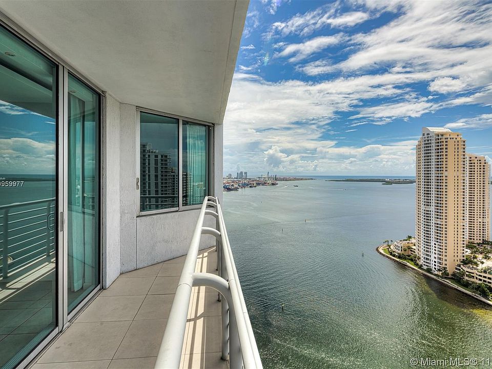 1st image of 325 Biscayne Blvd #3519