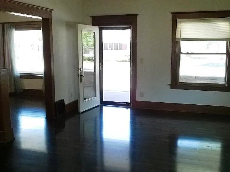 801 N Main St — Photo 5