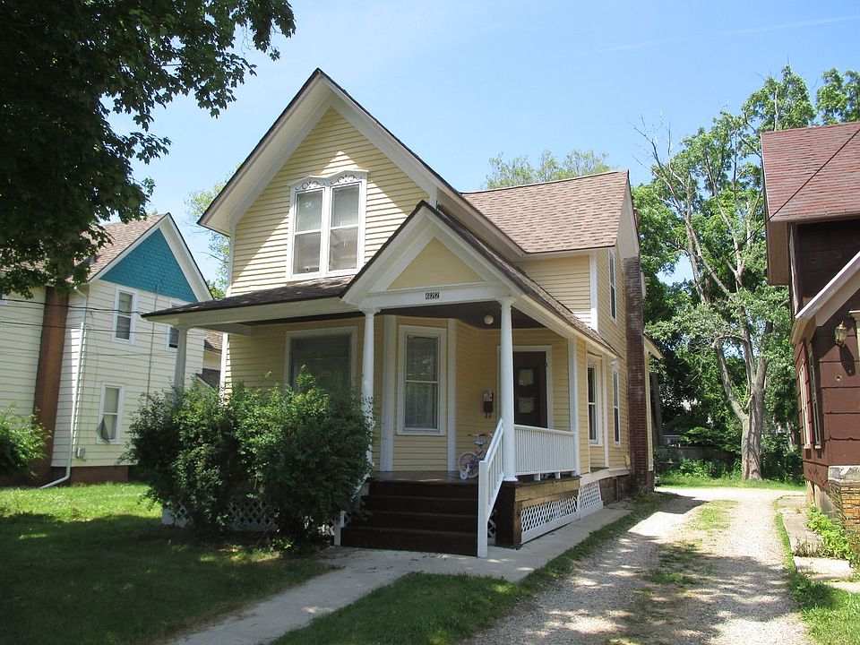 Building Photo 4