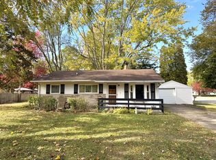 1601 Carolyn Dr, Champaign, IL 61821