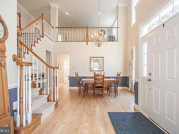 5th image of 12 Brown Ln