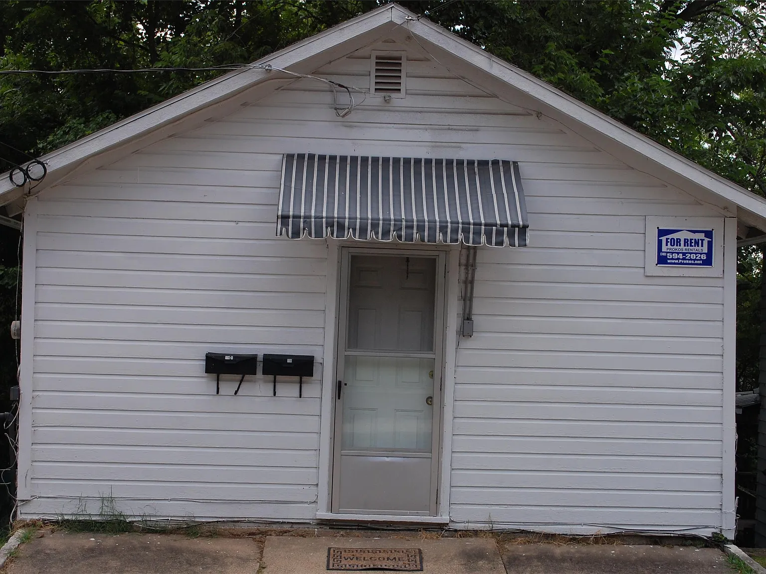118 Franklin Ave — Photo 2