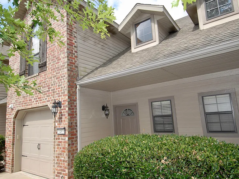 3493 W Chevaux Dr — Photo 1