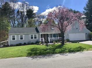 74 Overlook Dr W, Framingham, MA 01701