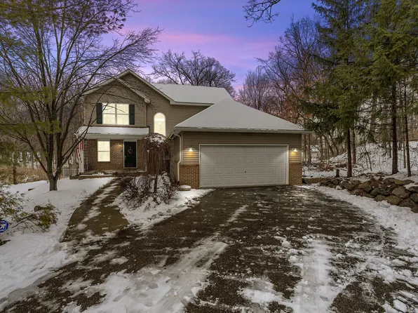 3423 Shimmons Rd, Auburn Hills, MI 48326