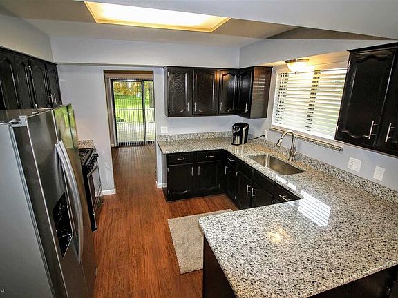 5th image of 48361 Mallard Dr