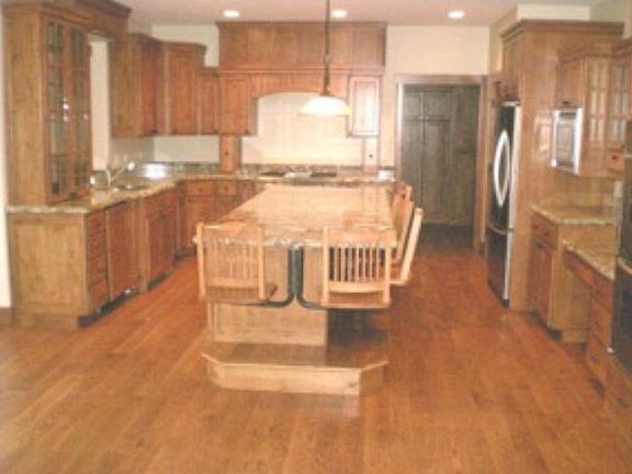 5th image of 2830 Woodbridge Dr