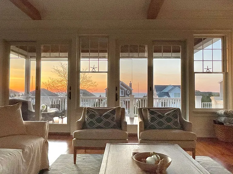 938 Sound Shore Rd — Photo 17