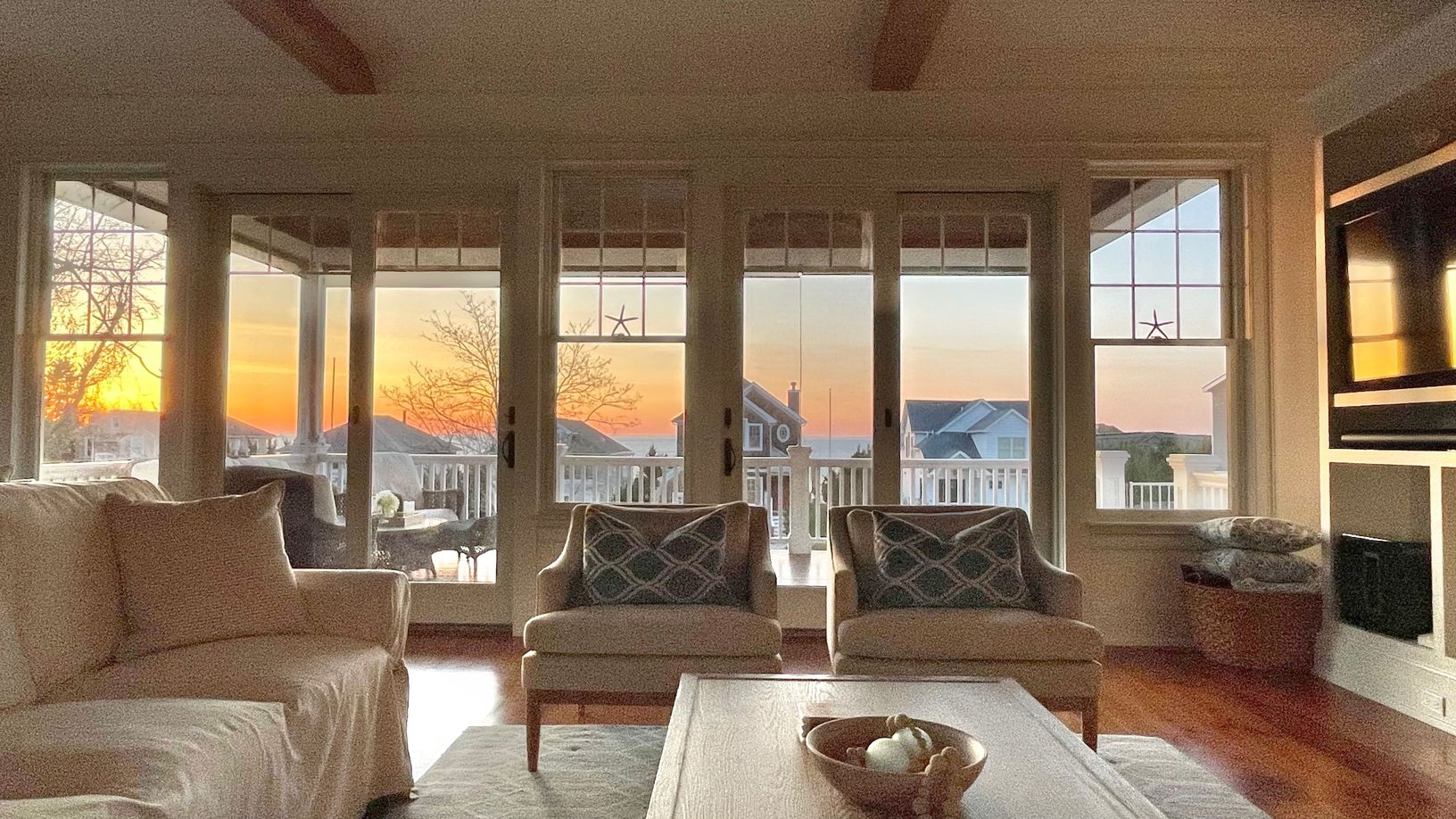  Sunset & water views