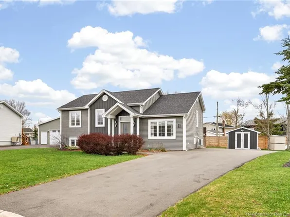 11 Darla Ct, Moncton, NB E1A 8B6