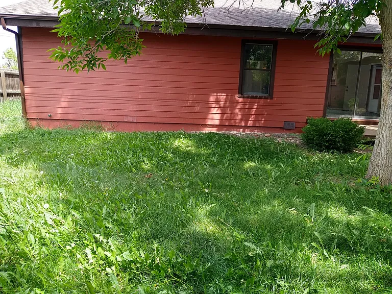 460 S Fenton St — Photo 88