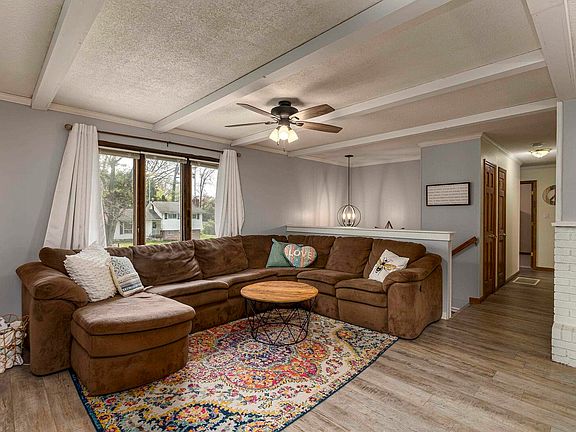 5th image of 708 Woodland Ave
