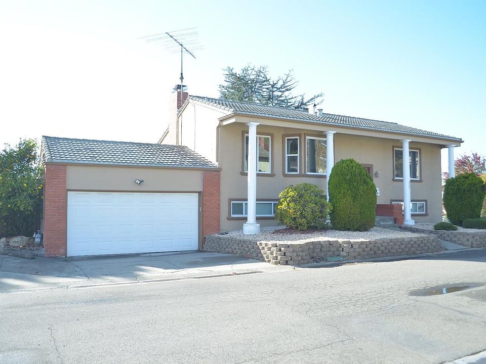1st image of 405 Monaco Ave