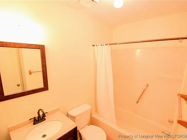 6637 Abbey Ln — Photo 8