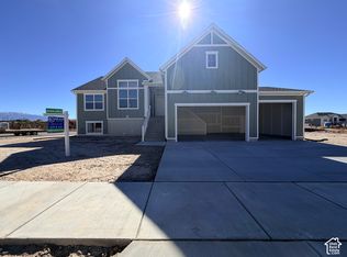 3637 W Collingwood Rd S #226, Taylor, UT 84401