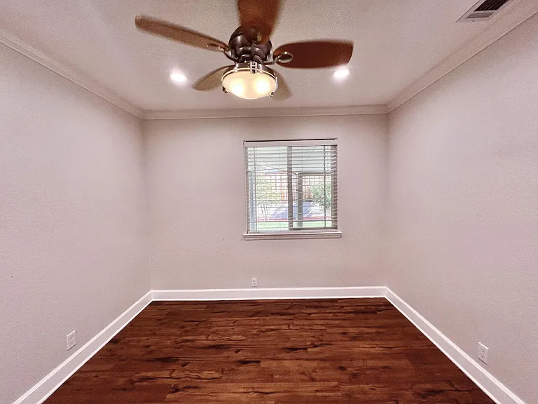 2494 Lone Oak Dr — Photo 49