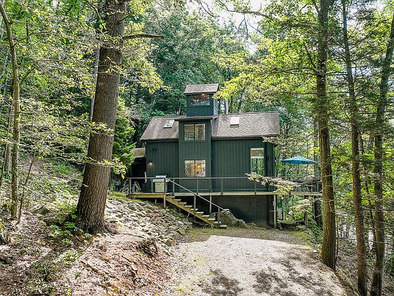 3rd image of 399 Hosmer Pond Road