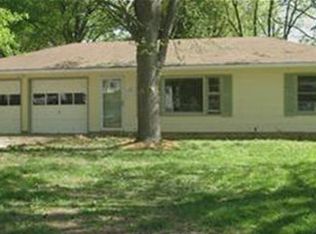 6230 Hulda Dr, Imperial, MO 63052