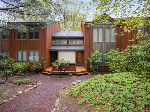 50 Doe Run, Lake Harmony, PA 18624