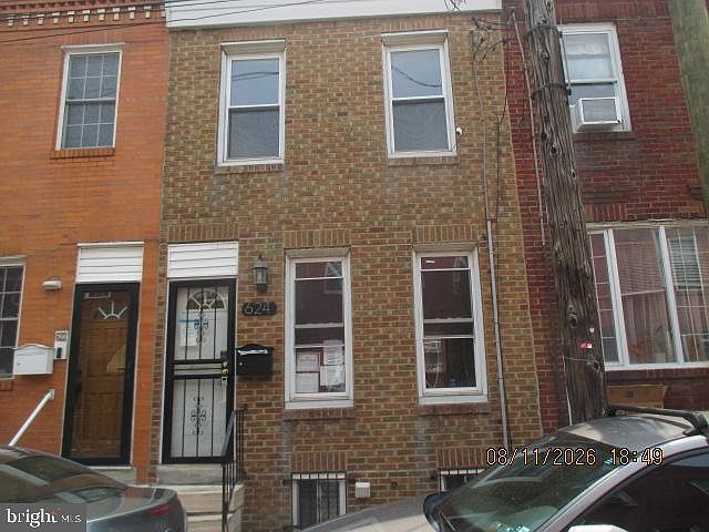 1st image of 624 Gerritt St