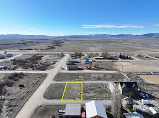 306 W Garnet Ave, Fairfield, ID 83327