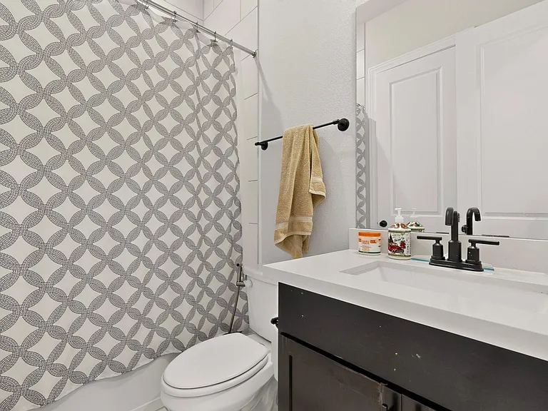 108 Red Camella Dr — Photo 9