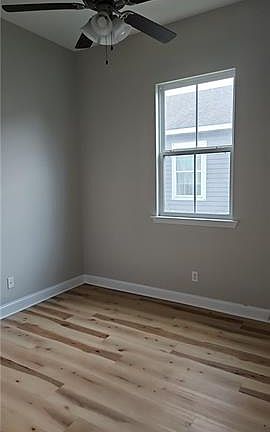 4th image of 1442 Tennessee St