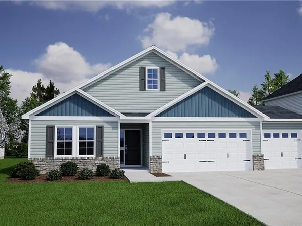 5833 Latigo Ct, Clemmons, NC 27012