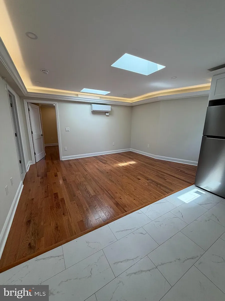 Building Photo - 693 Haddon Ave #C3