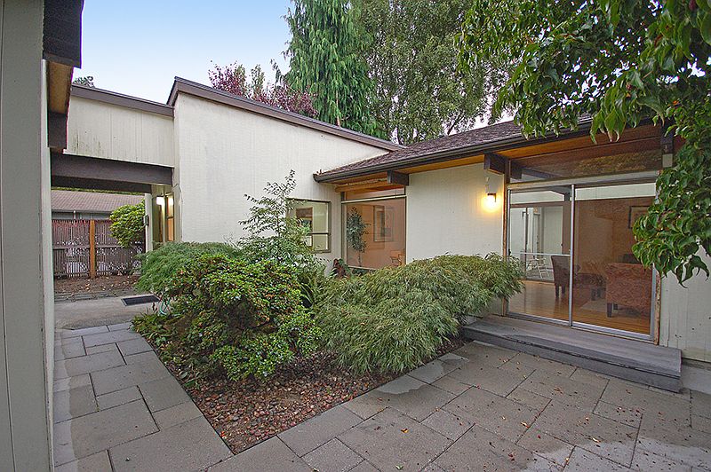 1st image of 1417 NE Brockman Pl