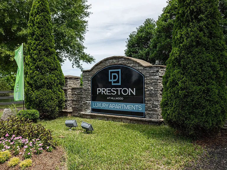 Preston at Hillwood — Photo 31