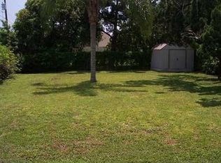 2740 Old Military Trl, West Palm Beach, FL 33417