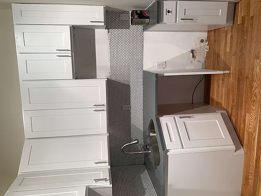 Rented by Chartwell Manhattan Realty | media 8