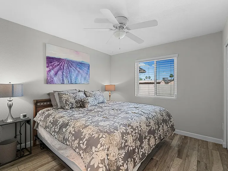 208 E Oxford Dr — Photo 21