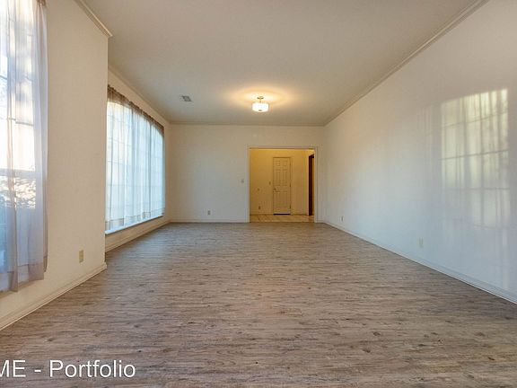 4th image of 6324 Sunlake Dr