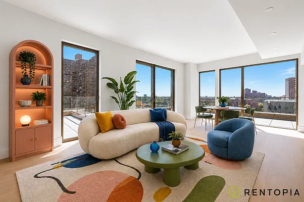 Living room, photo 1