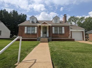 9133 Overton Dr, Saint Louis, MO