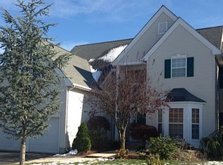 4 Scenic Dr, Dayton, NJ
