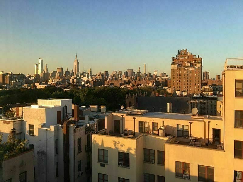1st image of 190 E 7th St APT D
