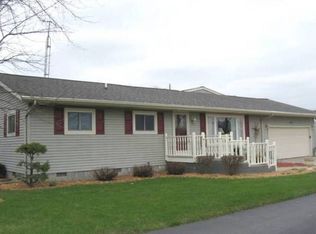 1363 W Hampton Rd, Essexville, MI