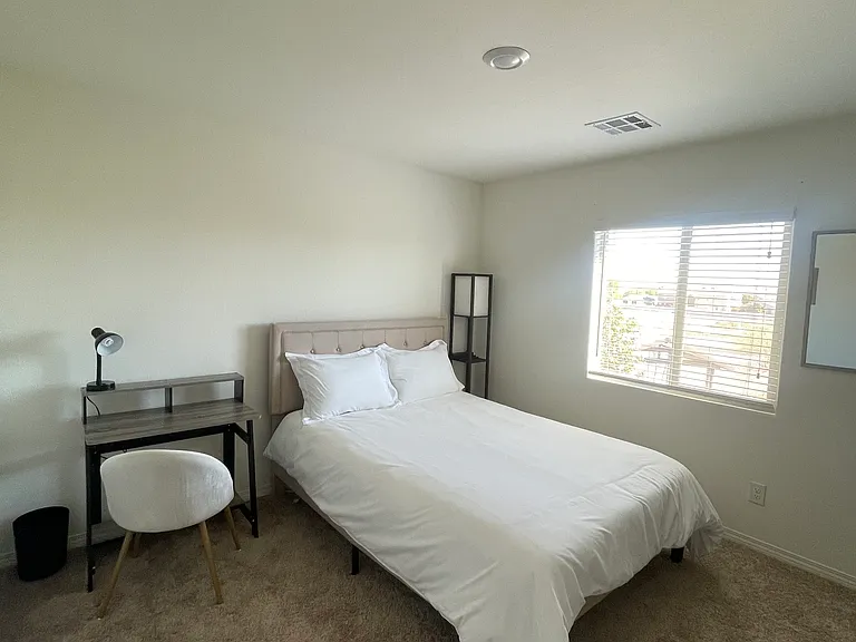 4938 Amberlyn St — Photo 33