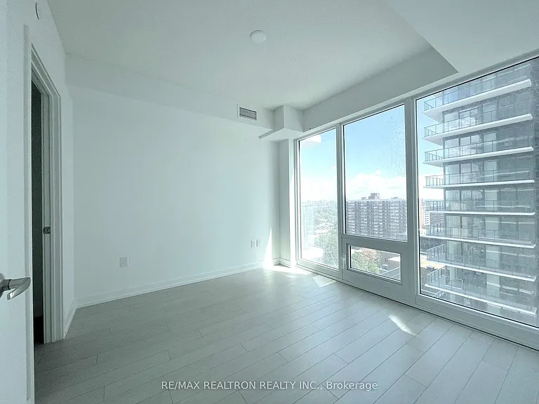 4010 Eglinton Ave W #1305 — Photo 22