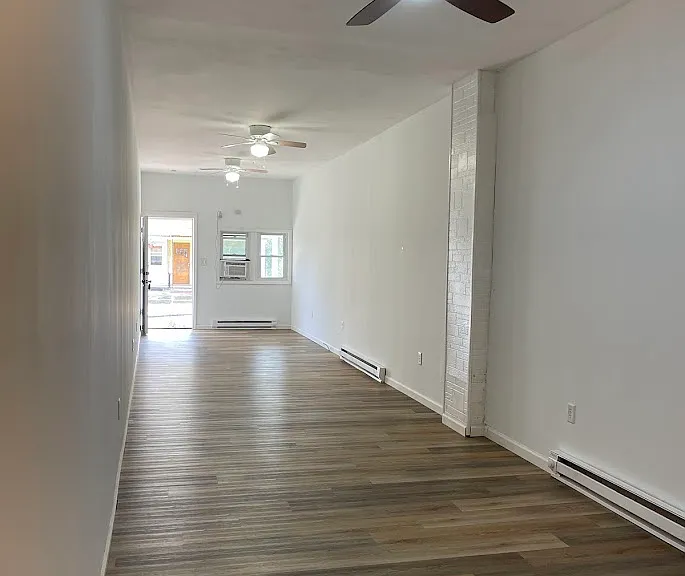 809 Spring Garden St — Photo 2
