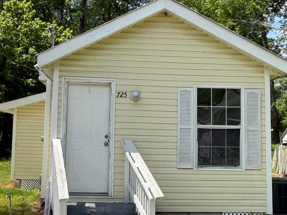 1st image of 725 E Calhoun St