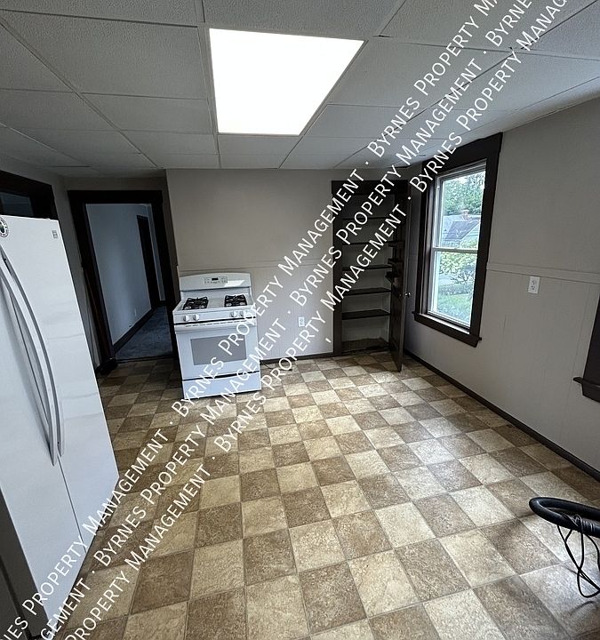 1st image of 2 Jay St #2